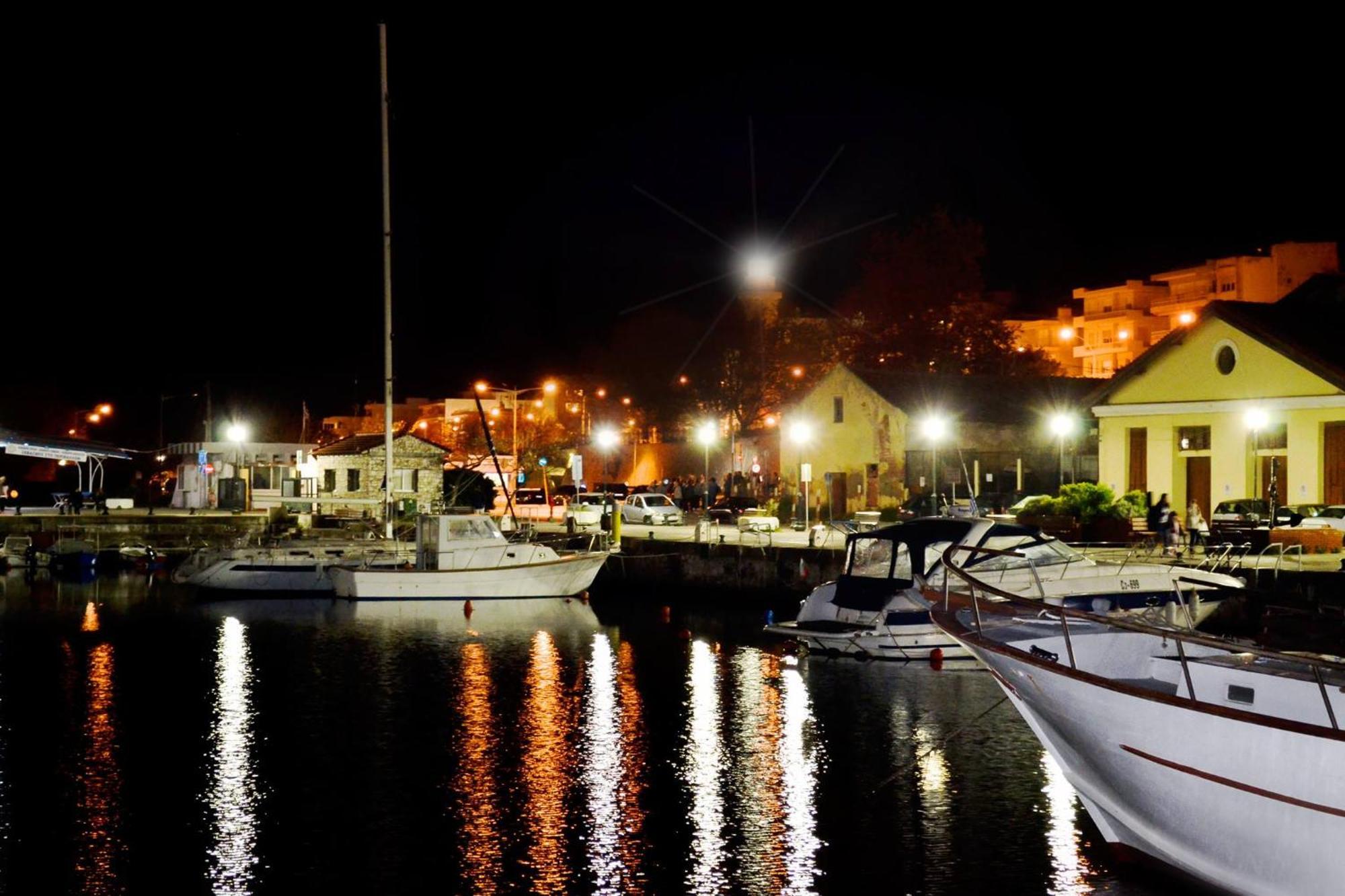 Amazing Apartment In The Center Alexandroupoli Esterno foto